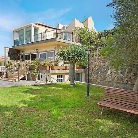 Duplex Carmelo Y Carmela *